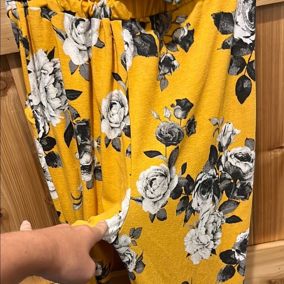 Eye Candy Yellow Floral Joggers - Picture 6 of 8